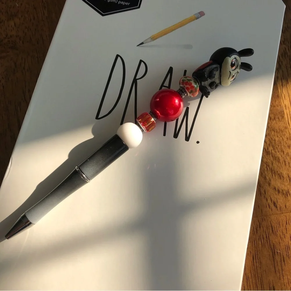 Disney Doorables: A Bug's Life: Francis handmade beaded pen
